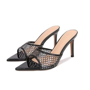 2024 New Ladies Sheepes Sheep Leather Sandals 8.5cm Stiletto High Heel Peet Toe Tee Clipper Grid Shoes Party Wedding American Europe Diamond Cutout Size 34-42