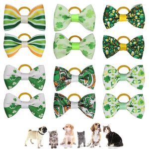 Abbigliamento per cani Assicchi verdi 10/20/30pcs St Patricks Day Pet Hair Bands Bands Accessori per la toelettatura