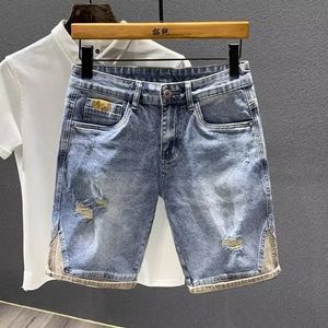 Vintage Torn Blue Denim Shorts for Men Summer Fashion Straight Kne Length Five Point Jeans 240429