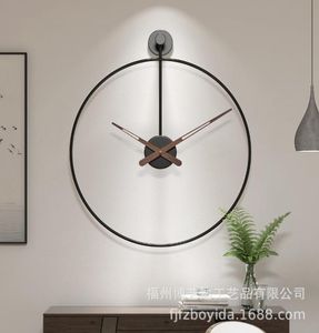 Duvar Saatleri Nordic Lüks Saat Modern Tasarım Oturma Odası Mutfak Pil Basit Iron Reloj Pared Ev Dekoru DL60WC9240464