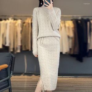 Arbeitskleider Schneiderung Schafe gestrickter Pullover Full Sleeve Pullover exquisite Mode Halbrock Frauen reines Wollset