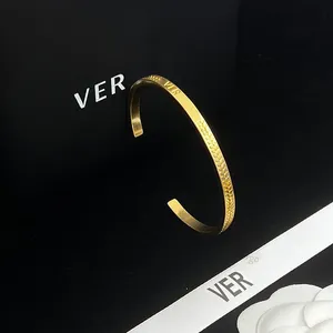 Vanclef Armband Gold Armband Designer Schmuck Klassiker 18K Marke Fashion Titanlegierstahlstahlbriefbänder Vanclef Armband Vanse Schuharmband 694