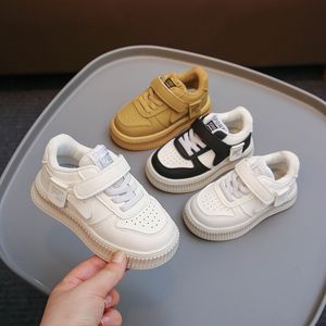 Barnskor Nya barn sneakers babyskor pu skarving andningsbar icke-halkfri topp pojkar casual skor flickor sportskor storlek 22-31