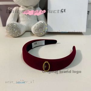 ブランドデザイナーCelinr Headband Women CE-Letter Velvet Printing HeadBands Red Black Hairband Fashion High-Quality Head Hair Hoop Luxury Hair Accessories 218