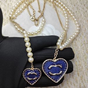 Designer Heart Pendant Necklace Jewelry High Quality Copper Denim Blue Necklaces Pearl Chains Men Womens Trendy Personality Wedding Christmas Gift