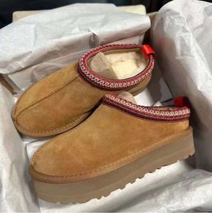 2024 RICKS ONNES جودة التمهيد من جلد الغزال أستراليا تسمان F23 أحذية الصوف Tazz Sheepskin Snow Womens Fur Loafer Designer Luxury House Heel Platform