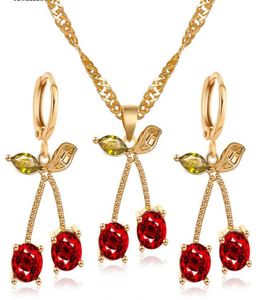 2020 Nya kristallkörsbärsmycken Set för brudbröllopsmycken Gyllene pläterade röda körsbärhängenörhängen Halsband Sets9110676