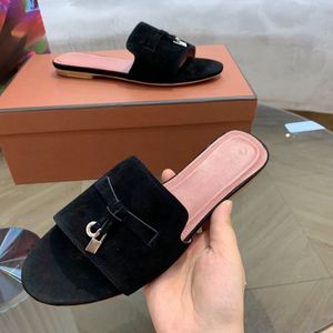 Дизайнер Sandale Women Loafer Slipper Slipper Подлинная кожаная сандалия роскошная мода на открытом воздухе повседневная обувь