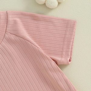 Roupas de roupas para criança roupas de verão de menina curta com manga curta tricôs tamis camisetas de cor sólida cintura elástica calças de flare de 2pcs Conjunto de roupas
