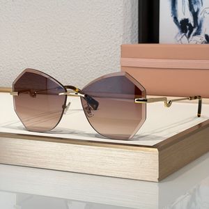 Óculos de sol para mulheres para verão Popular 55xs Designer elegante estilo de moda ao ar livre CR39 Anti-Ultraviolet Retro Plate Metal Cateye Caixa de óculos sem moldura