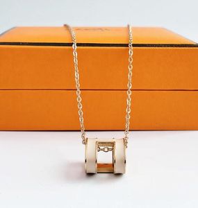 New High Quality Luxury Designer Design Rose Gold Letters Women039s Pendant Necklace45cm6783811