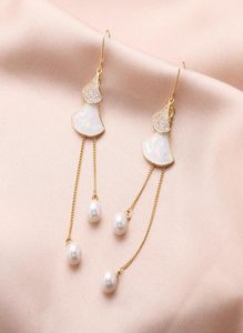 Temperament Women Zircon Pearl Dangle Chandelier Brand Luxury S925 Silver Pin Ear Hook Plated 18k Gold Tassel Shell Fanshaped J1684872