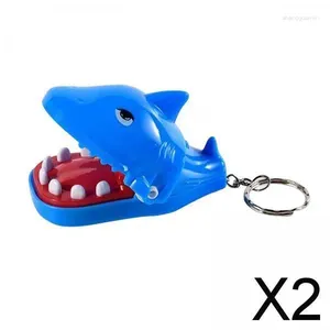 Keychains 2x Biting Bit Finger com Keychain Game Backpack Acessórios para meninos