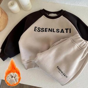 Giyim setleri bebek kızlar kıyafetleri set çocuk polar takım elbise mektupları çocuklar için baskı kazak sweatshirt sonbahar toddler eşofman kıyafeti