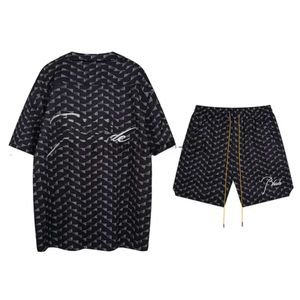 Rhude Designer Mens Shirt Set Rhude Shirts and Short Suit Men短袖高品質TシャツRhude Tee Shirt Beach Shird Swim Fashion Sportswear 4047