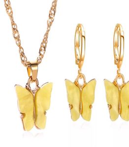 Тенденция бабочка женщин 039 с серьгими ожерелья для женщин устанавливают серьги акриловых бабочек 2020 Модные животные красочные украшения8982266