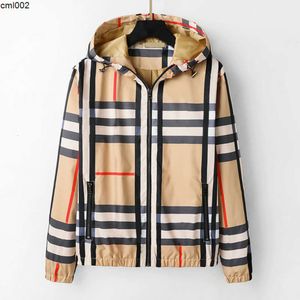 Fashion Mens Designer Jacket Coat Caps Winter Autumn Baseball Slim Women Windbreaker Outerwear Zipper Hoodies Jackets Coats Asian Size