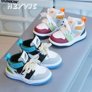 Baby Kid Spring Autumn Fashion Trend Sneakers Sneakers Girls Boys Nonslip Deferistant Lighted Kids High Top Board Shoes 240430