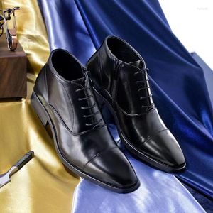 Scarpe eleganti plus size 2024 autunno/inverno bassa gamba giapponese in pelle formale da uomo tratti da uomo