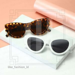 Occhiali da sole di lusso toprb yslsunglasses for women e uomo designer logo stesso stile yslheels bicchieri classici occhiali da gatto cornice stretta cornice di farfalla di moda con 625 con 625