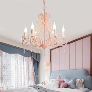 シャンデリアピンクのクリスタルシャンデリアロマンチックなプリンセスルームガールベッドルームランプ北欧の美しい家の装飾リビングダイニングテーブル