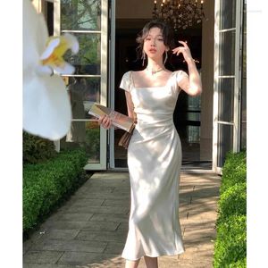Вечеринка платья 2024 летние элегантные женщины белое свадебное платье винтажное квадратное воротник халат салон