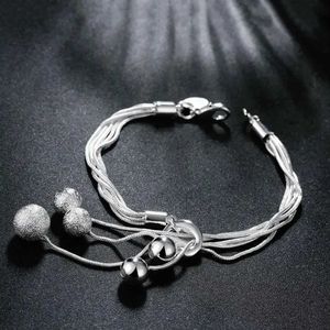 Łańcuch hurtowy 925 srebrne uroki koraliki Piękna bransoletka popielniczka dla kobiet ślub miły biżuteria jshh236 H240504