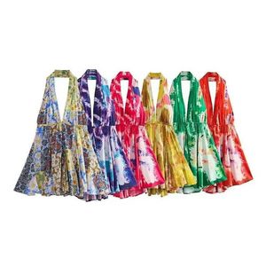 Grundläggande avslappnade klänningar PB ZA203 Ny hängande krage visar upp ultratunna och sexiga av axel elastiska tryckta kort kjol Q240430