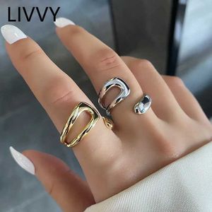 Cluster Rings LIVY Silver High Quality Smooth Geometric Irregular Hollow Open Ring Suitable for Womens Fashion Birthday Party Jewelry H240504
