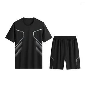 T-shirt shorts de t-shirt de trajes masculinos Defina roupas esportivas casuais com um gola larga de futebol de impressão listrado de perna larga para o rápido