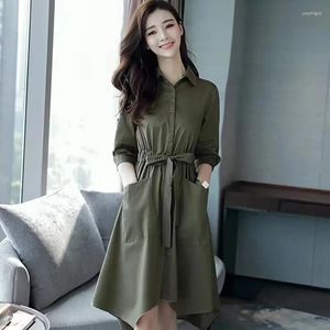 Kamek damski Coats Korean Women Summer Lats pojawiają się w wersji cienkiej długości krańcowej 2024 Kobietowa warstwowa krawędzia w dekolcie