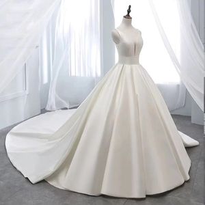 Ivory Satin Wedding Dresses High Quality Bridal Gowns Court Train Wedding Bridal Wear New Arrival Fall Winter 213e