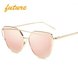 Óculos de sol atacado- Futuro olho de gato Mulheres 2021 Design espelhado plano rosa de ouro rosa vintage cateye moda sol copos lady uv400 feminino 205p