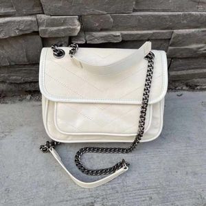 Totes Top Cowhide Postman Bag Oil Wax Real Leather Chain Retro Wandering One Shoulder Messenger liten fyrkantig sida för kvinnor