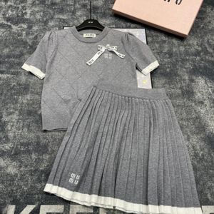 Casual Dresses Womens Tracksuits Designer Set Womens Summer Short Sleeve Skirt Knitted Coordinates Luxury Top Sexy Half length Dress