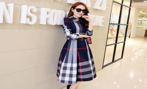 2019 spring and autumn new women039s plaid dress longsleeved Ashaped long autumn Korean version of the slim dress9799156