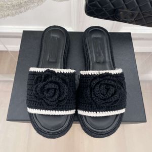 القنوات Camellia cf C Slippers Sandals Sandals Women Flower Flow Bughs Knite Lambskin Slides interlocking C Designer Summer Summer Pool Beach Flip Flo Flo