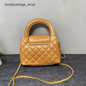 Bolsas de desconto para designer de luxo Bolsa feminina Spring Spring New Chain Diamond Grid Lock Versátil Small Square Crossbody Commuter