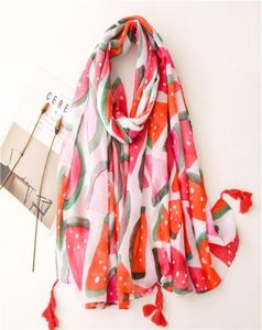 2021 Polyester Fashion Joker Joker Watermelon Scarf Aumelli da spiaggia di alta qualità Sciarve di vento nazionale per donne Avvolgendo scialle Stol6884076