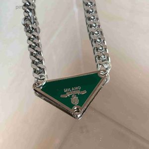 Mens Pendant Designer Jewelry Necklaces Inverted Triangle Fashion for Woman Designers Brand Jewelrys Womens Trendy Personality