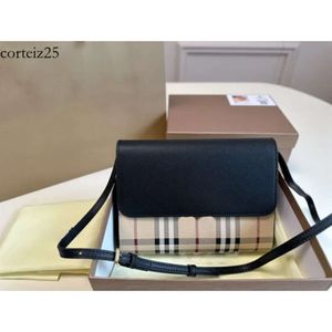 Designerka torba burta kobiet portfel czarny brązowe torebki torby łańcuchowe 22 cm klasyczna moda kobieta torebka klapa na ramię luksusowa marka crossbody Satchel 424