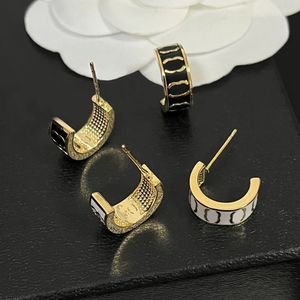 High Style Brand Designer Earrings Black White Design Letter Stud 18k Gold Plated Earring Women Eardrop Earring Wedding Party Jewelry with Box