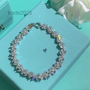 Charm Bracelets Luxurys designers for Women charm bracelet Trendy fashion Elegant String of Beads Party Diamond Jewelry Gift Wholesale Birthday gifts with box