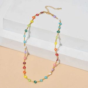 Hänghalsband zmzy 2024 Trend Bohemian Rainbow Seed Chain Necklace Bohemian Fashion Cute Flower Accessories SMycken Q240430