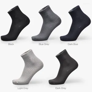Erkek çorapları 1PAIR/ Patlayıcı Bambu Fiber Anti-Odor ayrı ayrı paketlenmiş siyah klasik orta namlu model fabrika doğrudan satışları sonsuza dek