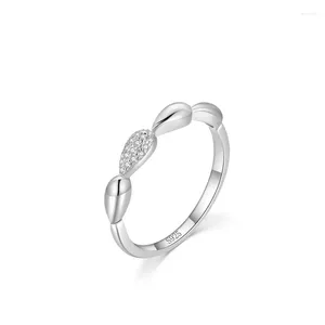 Cluster Rings Light Luxury S925 Women's Sterling Silver Ring Classic European och American Corce Border Micro Diamond Inlay Stapelbar rem