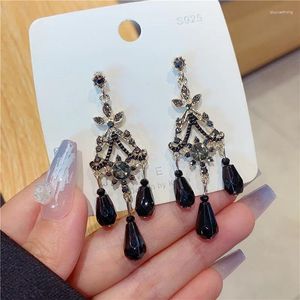 Orecchini penzolanti gioielli di moda coreana Crystal nero con Design Personalized Drop per le donne