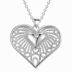 Pendanthalsband 45 cm 925 Silverhalsband Vackra mode Elegant Charm Heart for Women Girl Wedding Charms Pretty Lady Jewelry H240504