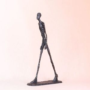 Giacometti escultura de bronze réplica de estátua réplica de estátua famosa Coleção de esqueletos Figure Decoração de casa 240429