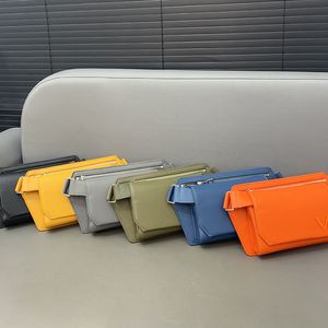 Minimalist Sling Omuz Çantası Moda Düz Göğüs Paketi Erkekler Sıradan Derleme Debriyaj Çantaları Tasarımcı Koltuklu Çantalar Kadın Çantalar Düzlemsel Crossbody Tecesi